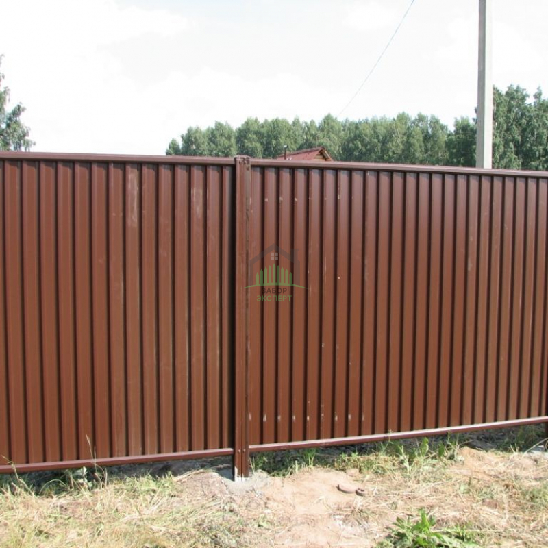 Забор из профнастила с бетонированием столбов 6 соток  в Куровском 