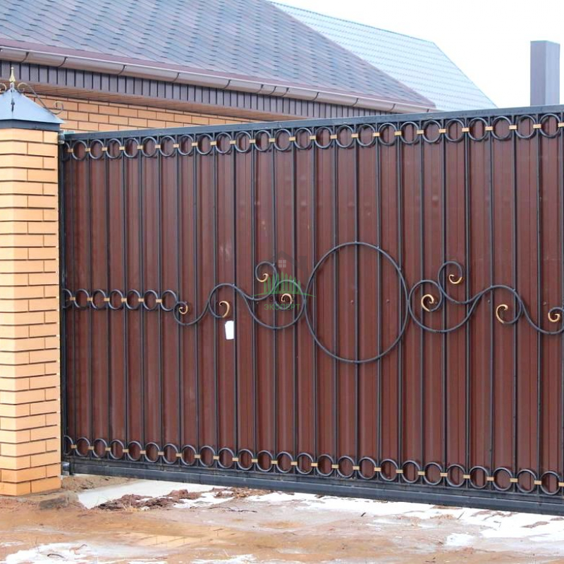 Откатные ворота с ковкой в Куровском пример 06