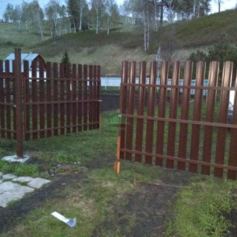 Заборы из евроштакетника 15 метров с воротами и калиткой в Куровском