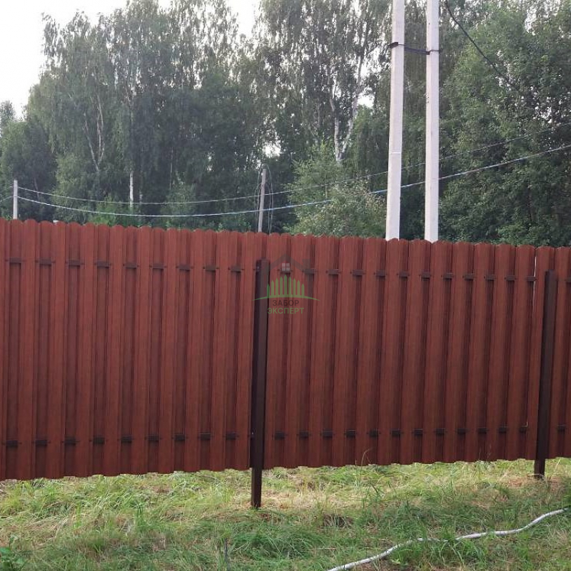 Заборы из евроштакетника 10 метров с забивными столбами в Куровском